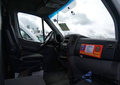 2012 Mercedes-Benz Sprinter 2500 High Roof z USA, uszkodzony, nr VIN WD3PE8CB7C5676491